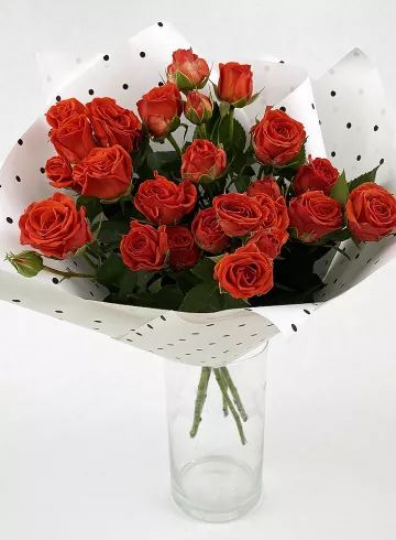 Букет из кустовых роз «Маки» от интернет-магазина цветов в 